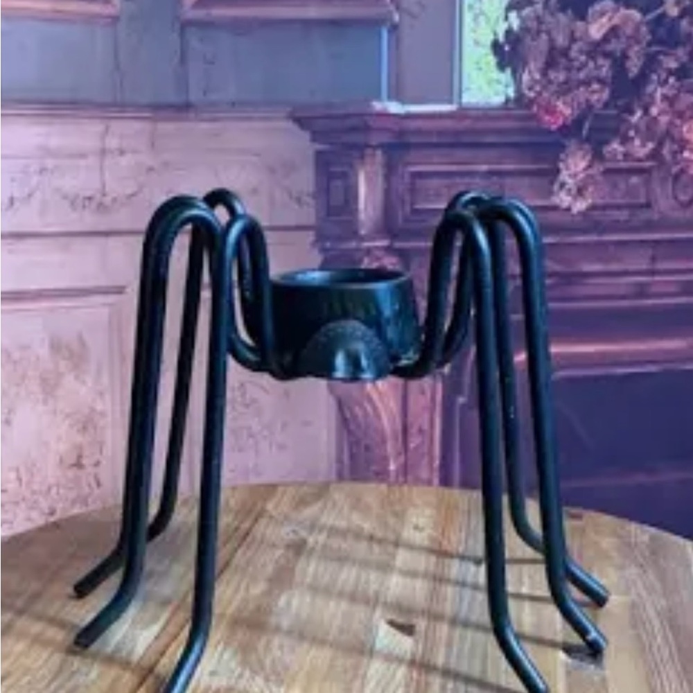 Pottery Barn Halloween Metal Spider Tea Light Party Decoration Retired Decor - Picture 2 of 12